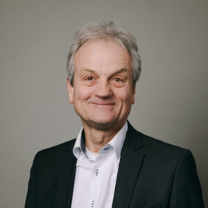 Dr. Christian Hagelüken