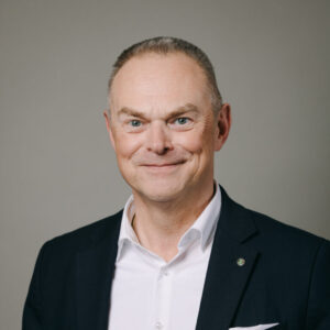 Dr. Bernhard Riegel