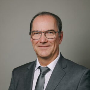 Dr. Peter Lamp
